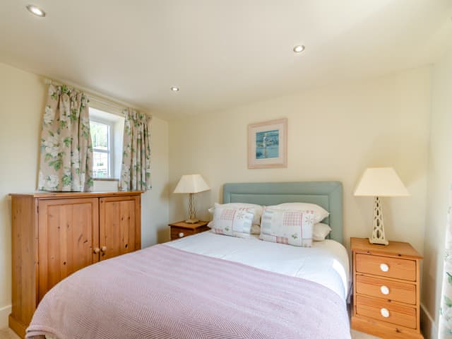 Double bedroom | The Smithy - Country Cottage Holidays, Troutsdale near Scarborough