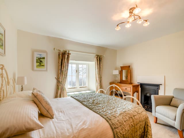 Double bedroom | Manor House Farm - Country Cottage Holidays, Troutsdale near Scarborough