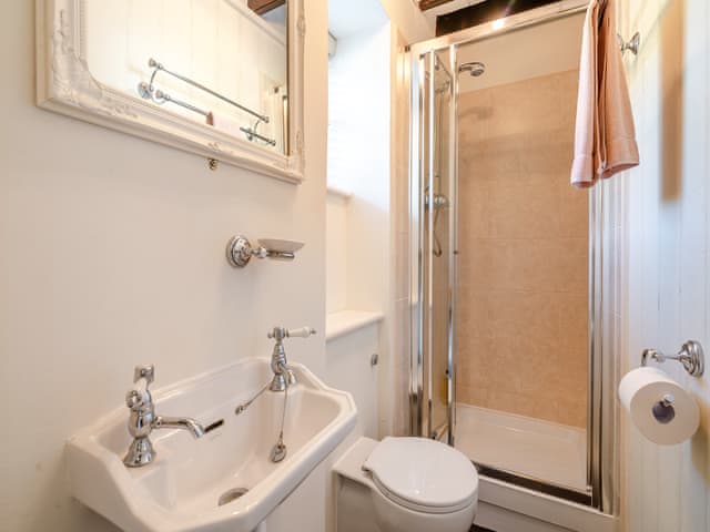 Bathroom | Manor House Farm - Country Cottage Holidays, Troutsdale near Scarborough