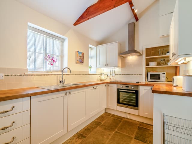 Kitchen | Manor House Farm Cottage - Country Cottage Holidays, Troutsdale near Scarborough