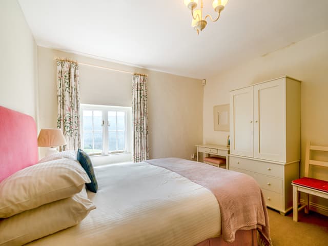 Double bedroom | Manor House Farm Cottage - Country Cottage Holidays, Troutsdale near Scarborough