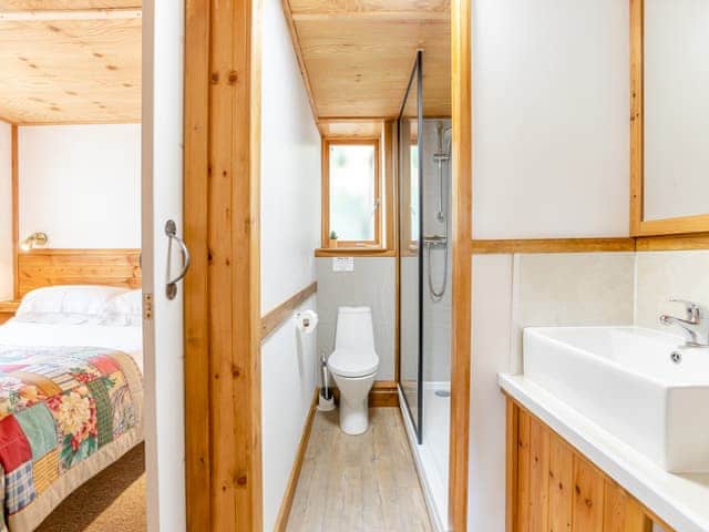 En-suite | The Shippen, Berrynarbor, near Ilfracombe