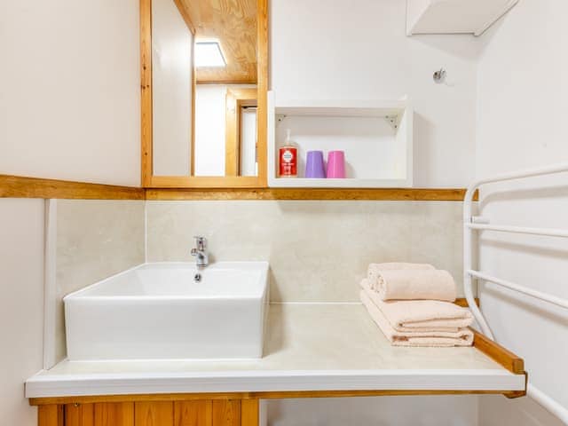 En-suite | The Shippen, Berrynarbor, near Ilfracombe