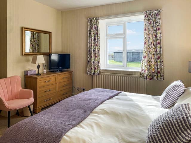 Double bedroom | The Martin’s - Elwick Farm Holiday Cottages, Belford