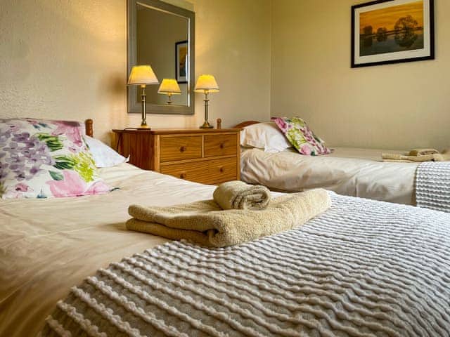 Twin bedroom | The Martin’s - Elwick Farm Holiday Cottages, Belford