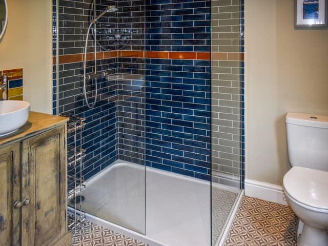 Shower room | Crumpet Cottage, Ilfracombe
