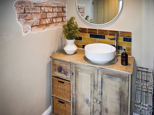 Shower room | Crumpet Cottage, Ilfracombe