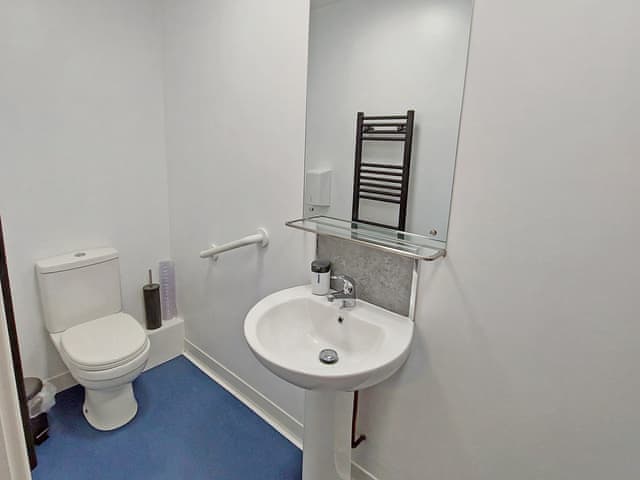 Shower room | Kirkstead - Walcott Lodges, Walcott