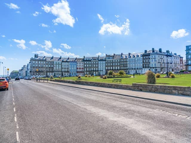 Surrounding area | Sea View 9, Whitby