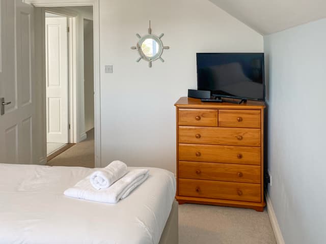 Twin bedroom | Chy An Mordros, Hayle