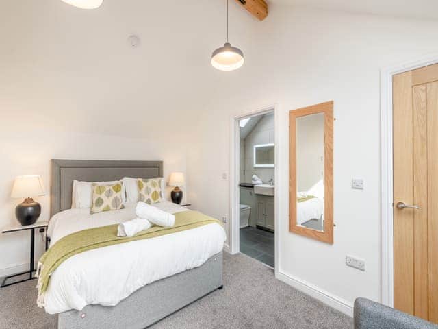 Double bedroom | The Dairy - Devon Farm Holidays, Crediton