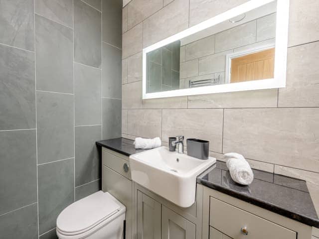 Shower room | The Dairy - Devon Farm Holidays, Crediton