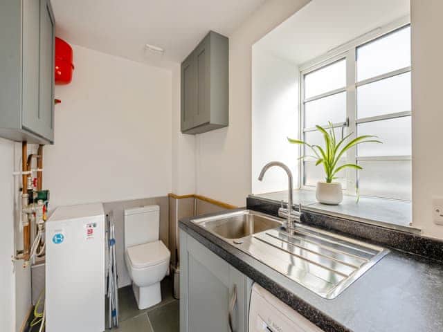 Utility room | The Dairy - Devon Farm Holidays, Crediton