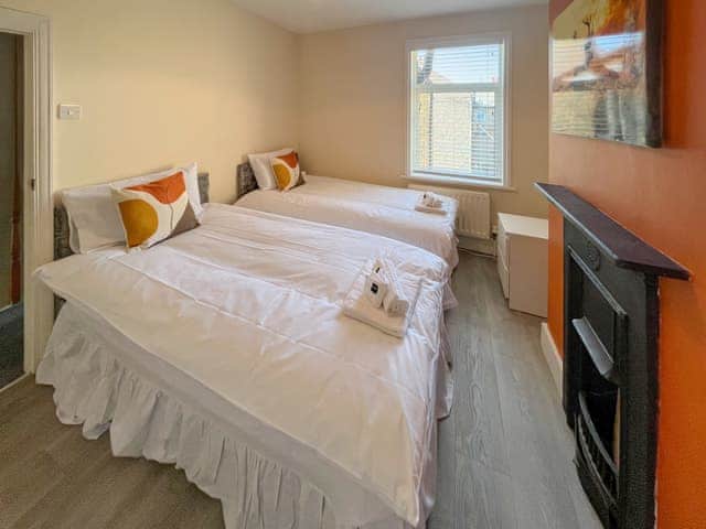 Twin bedroom | Newington House, Ramsgate