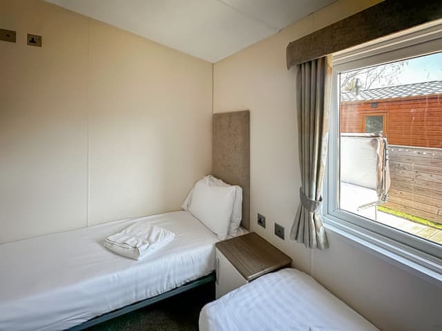 Twin bedroom | Aquila - Felmoor Cabin Escapes, Morpeth