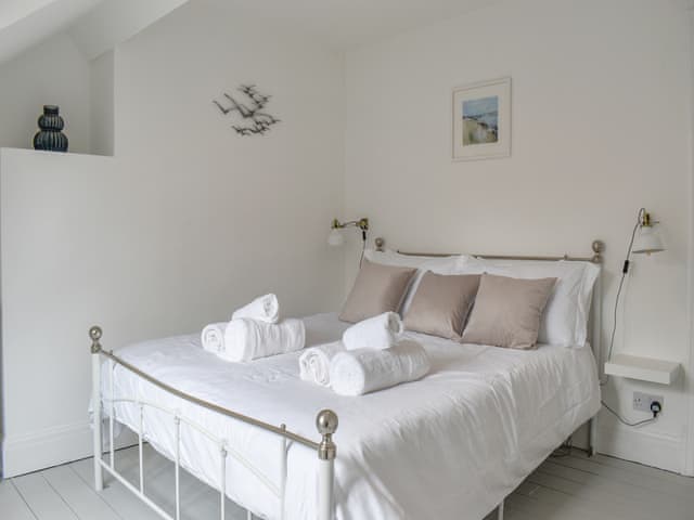 King bedroom | Harbourside House, Scarborough