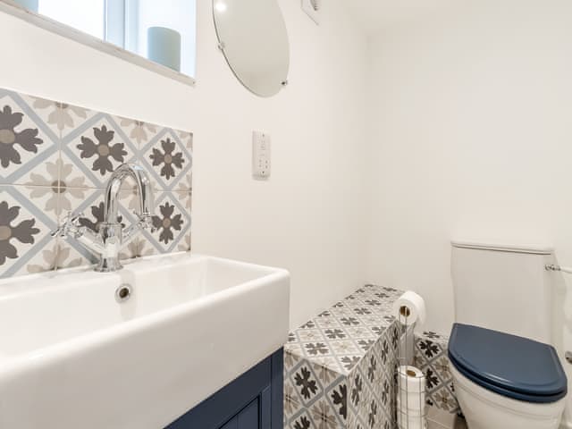 Shower room | The Little House - Barn Escapes, Stapleton