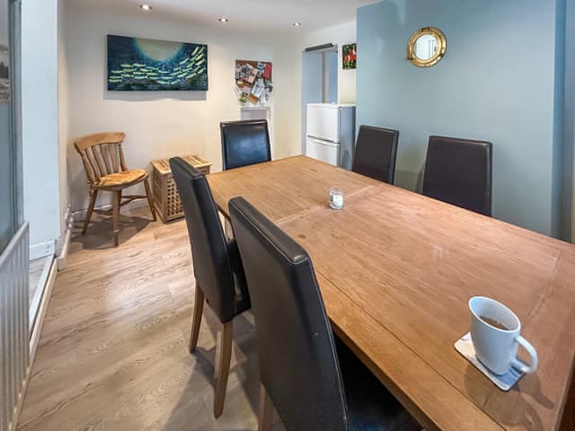 Dining Area | Nemo&rsquo;s Lodge, Portland