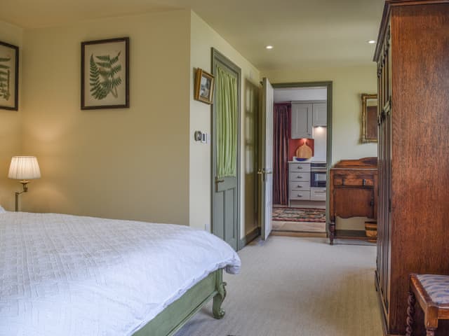 Double bedroom | Lomond Cottage, Garsington