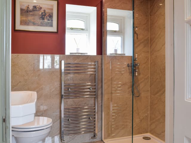 Bathroom | Lomond Cottage, Garsington