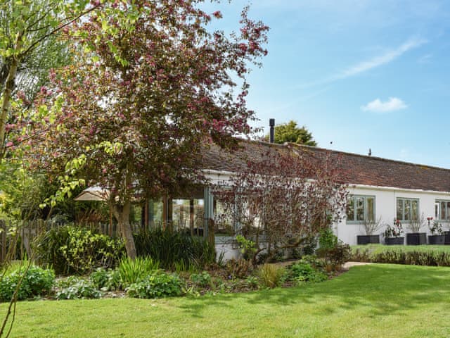 Surrounding area | Lomond Cottage, Garsington