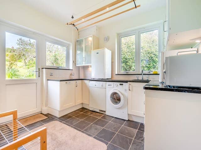 Kitchen area | Highlands, St Mawes