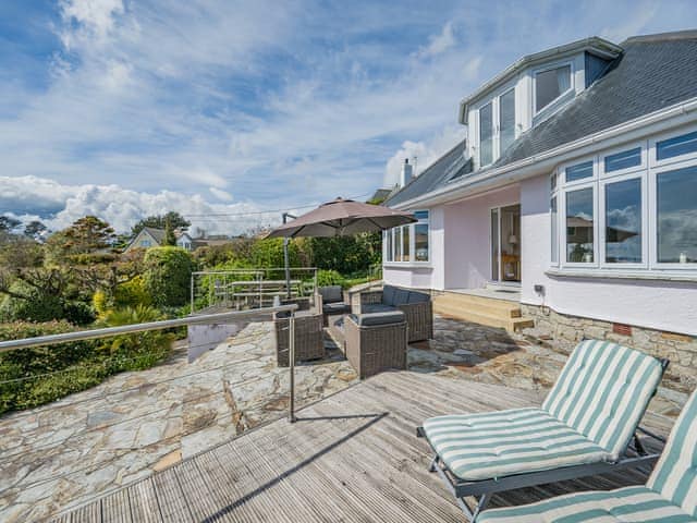 Sitting-out-area | Highlands, St Mawes