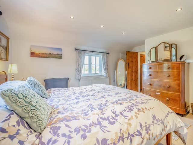 Double bedroom | Garden Cottage, Tetford, near Horncastle