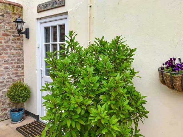 Exterior | Garden Cottage, Tetford, near Horncastle