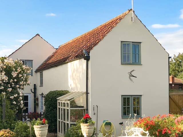 Exterior | Garden Cottage, Tetford, near Horncastle