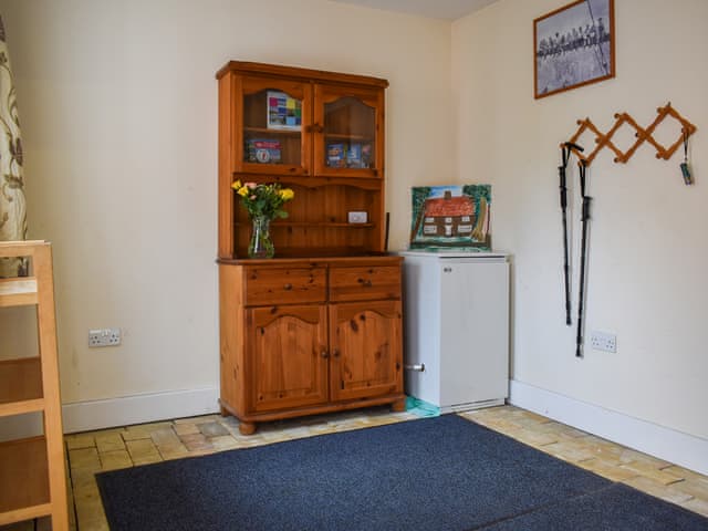 Interior | Wade Hall, North Cove