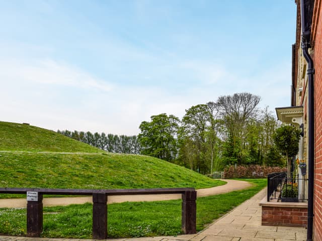 Exterior | The Mount View, Towcester