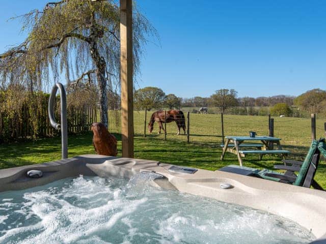 Hot tub | Forget Me Not French Roulotte, Worthing
