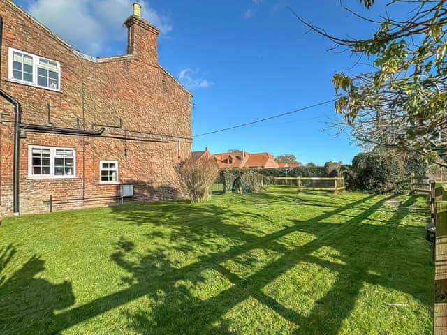 Garden | Ivy Cottage - The Chestnuts, Burgh Le Marsh, near Skegness