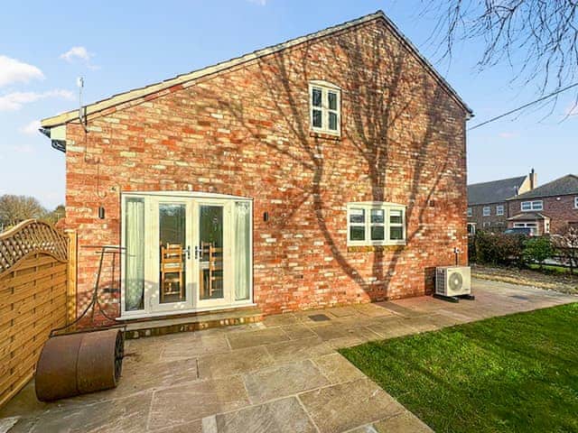 Exterior | Willow Cottage - The Chestnuts, Burgh Le Marsh, near Skegness