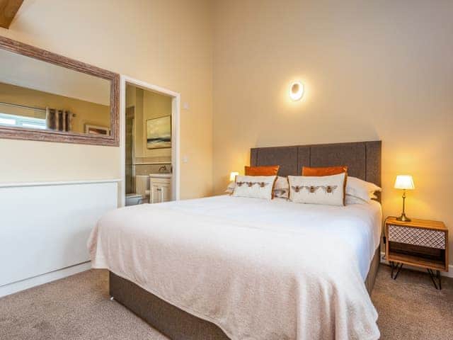 Double bedroom | Curlew - Gibralter Barns, Skegness
