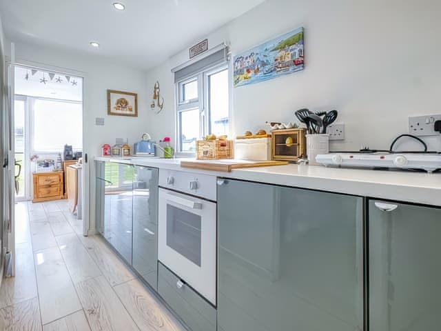 Kitchen | The Happy Hedgehog - Country Cottages Norfolk, Mundesley