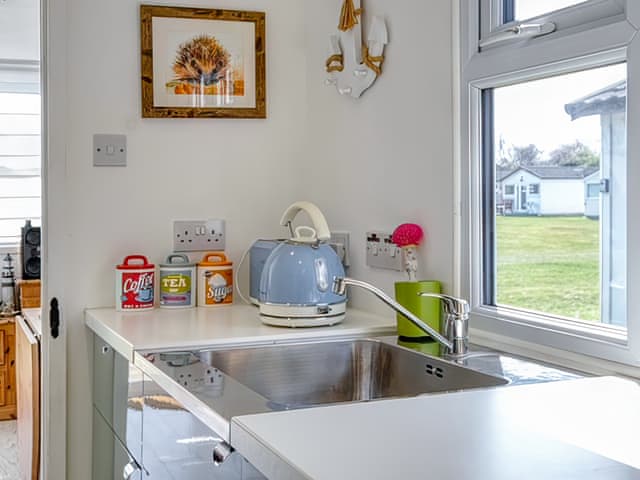 Kitchen | The Happy Hedgehog - Country Cottages Norfolk, Mundesley