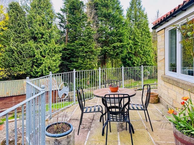 Outdoor | Benchmark Cottage, Glaisdale