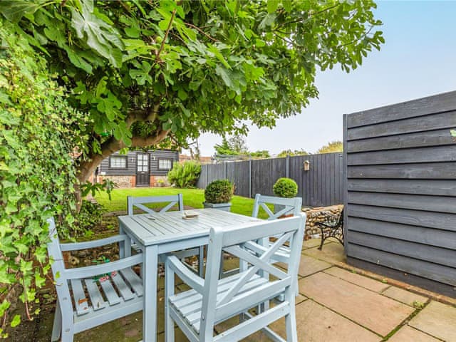 Sitting-out-area | Dibley Cottage, Mundesley