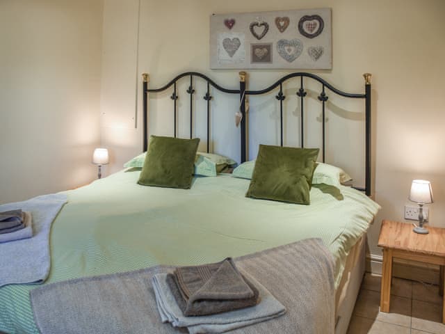 Double bedroom | Lily Pad 1 - Lily Pad Cottages, Nassington, near Stamford