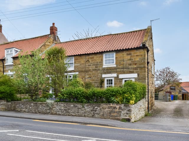 Exterior | Oak Cottage, Burniston, near Scarborough