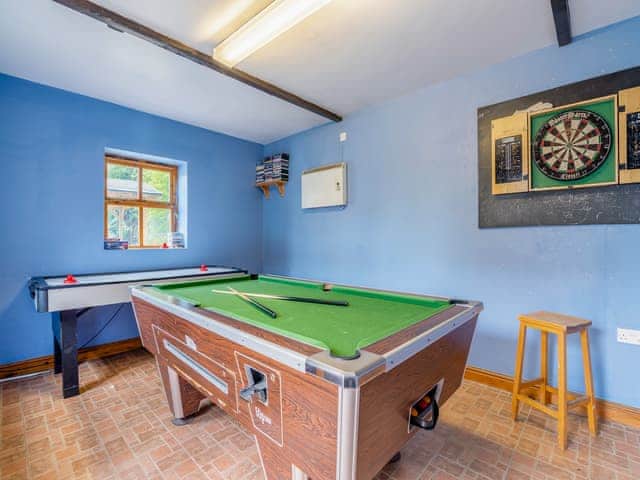 Games room | The Granary - Hopgrove Farm Cottages, York