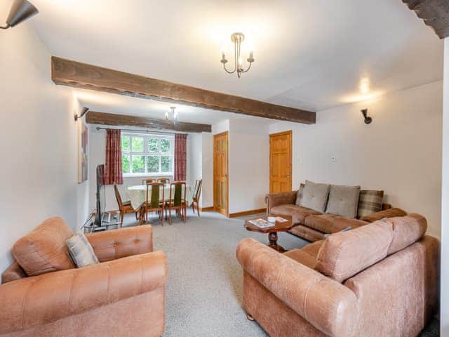 Living room | Big Barn - Hopgrove Farm Cottages, York