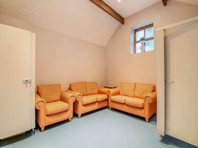 On-site amenities | Big Barn - Hopgrove Farm Cottages, York