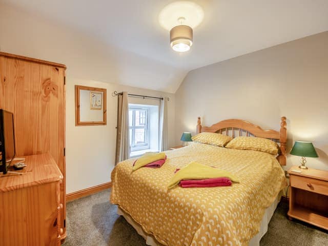 Double bedroom | The Hayloft - Hopgrove Farm Cottages, York