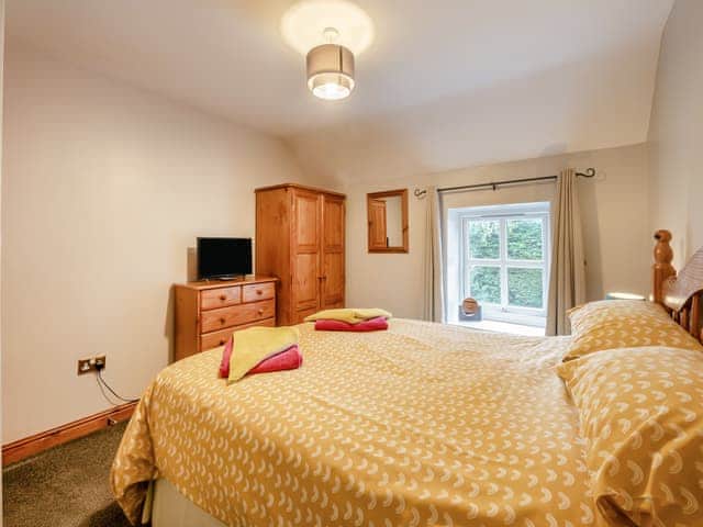 Double bedroom | The Hayloft - Hopgrove Farm Cottages, York