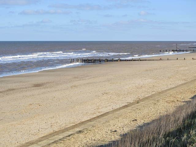 Beach 1 minute away from Ship Ahoy | Ship Ahoy, Walcott-on-Sea