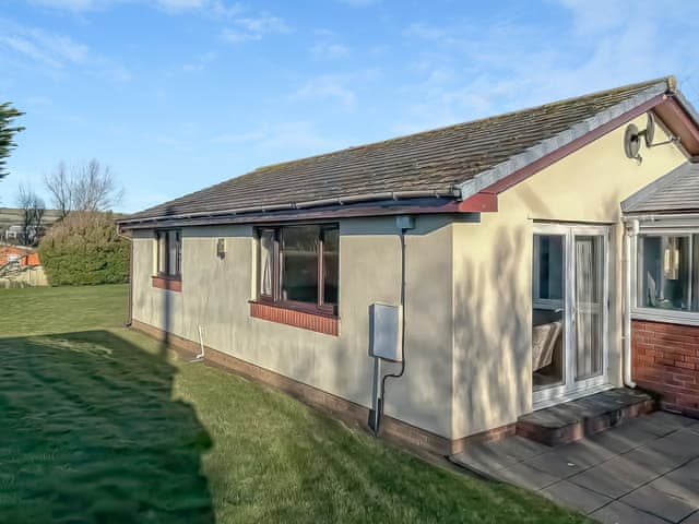 Exterior | Lundy Light, Croyde