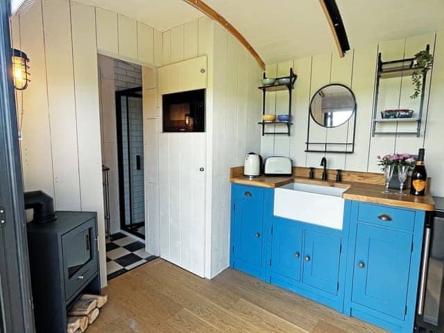 Open plan living space | The Carriage - Lower Delves Farm, Shirland, near Alfreton